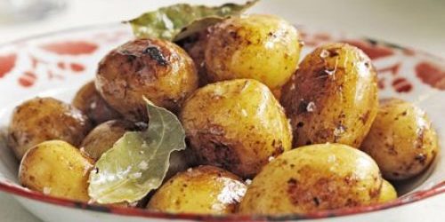 Рецепты: Молодая картошка, тушенная в вине
