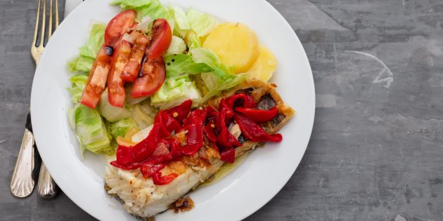 Рыба в духовке: треска с болгарским перцем