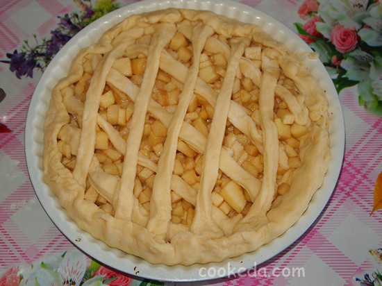 Дрожжевой пирог с яблоками-25