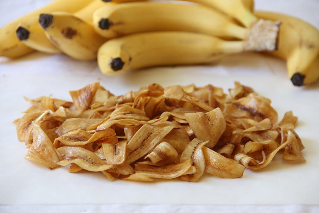 Сушеные банановые чипсы