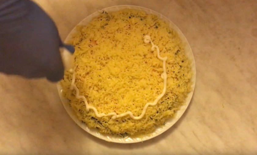 Салат с картошкой слоями