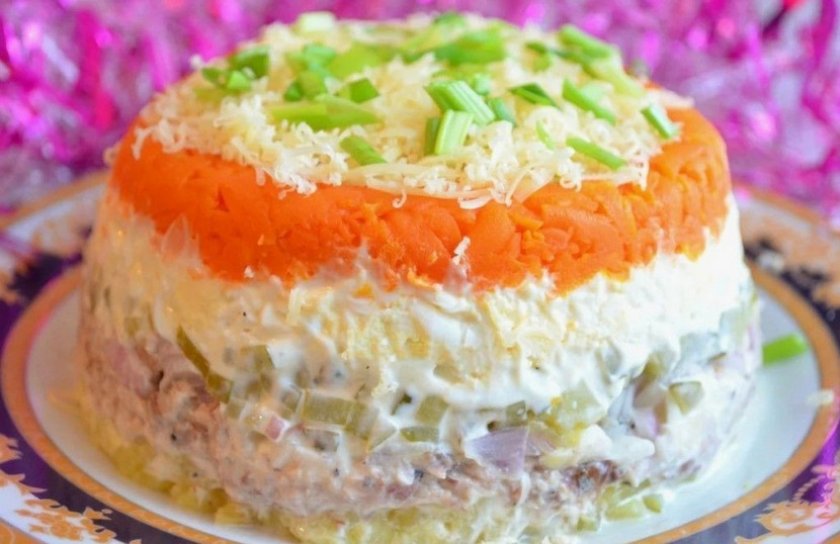 Салат с картошкой слоями