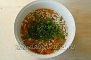 Суп с фрикадельками в мультиварке: Сложить продукты в мультиварку