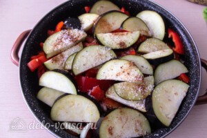 Тушеная говядина с картошкой и овощами: фото к шагу 4.