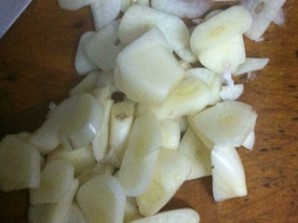 Баранина с фасолью в духовке - фото шаг 4