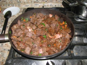Мягкая говядина на сковороде - фото шаг 5