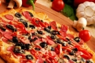 Пицца с помидорами в мультиварке