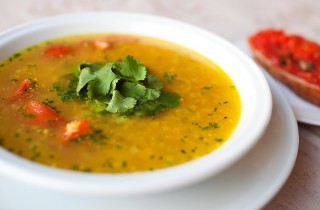 Овощной суп с чечевицей в мультиварке