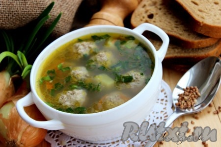 Очень вкусный и простой в приготовлении гречневый суп с фрикадельками несомненно понравится вашим домочадцем.
