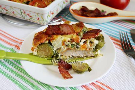 Фото рецепта Свиные отбивные с овощами и сыром в духовке