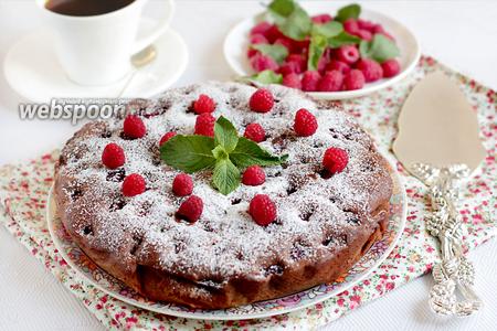 Фото рецепта Шоколадно-малиновый пирог