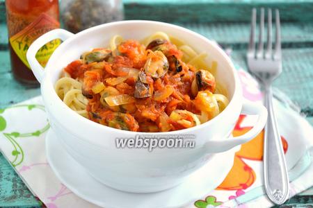 Фото рецепта Паста с мидиями в томатном соусе