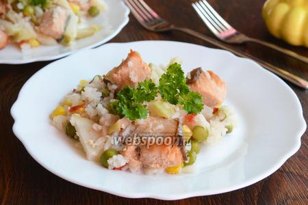 Фото рецепта Горбуша с рисом и овощами