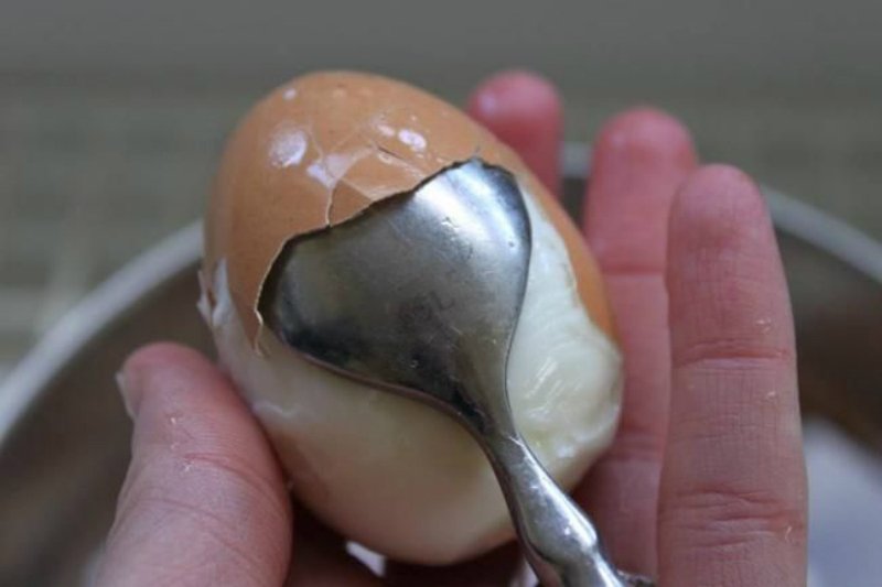как очистить яйцо