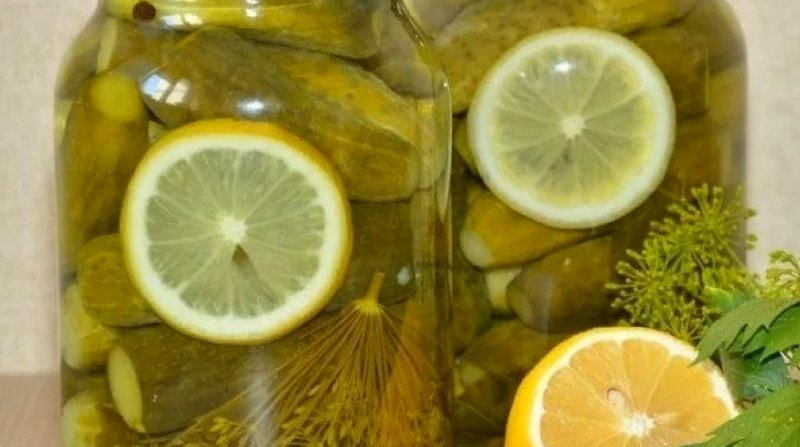 маринованные огурцы с лимоном