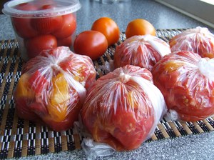 Способы заморозки помидоров на зиму