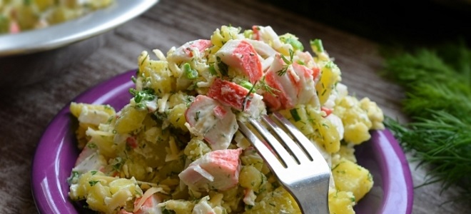 Крабовый салат - рецепт без риса с картошкой