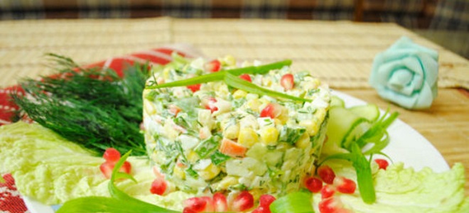 Крабовый салат - рецепт без риса с огурцом