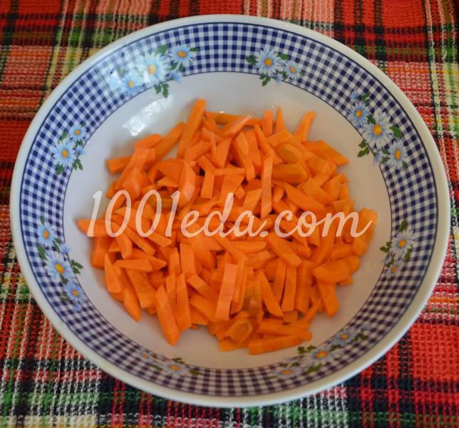 Тушеный картофель в мультиварке с морковью и чесноком: рецепт с пошаговым фото - Шаг №2