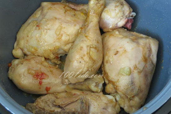 Курица тушёная с картофелем и капустой в мультиварке