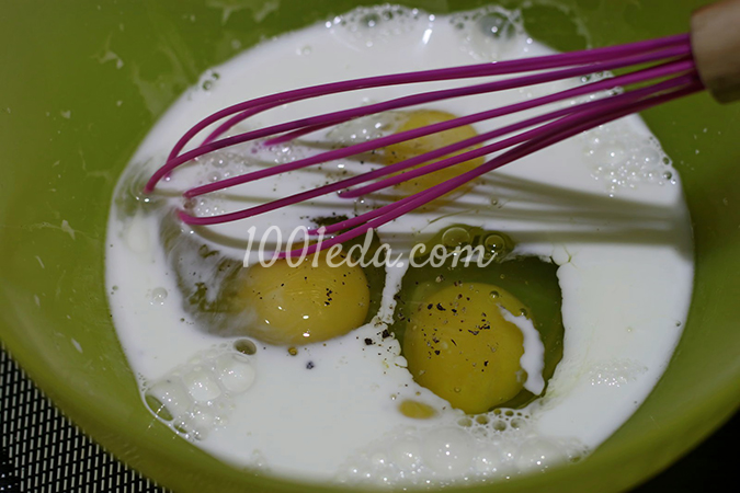 Омлет с сыром, помидорами и зеленью в мультиварке: рецепт с пошаговым фото