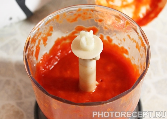 Фото рецепта - Красный соус из болгарских перцев - шаг 4