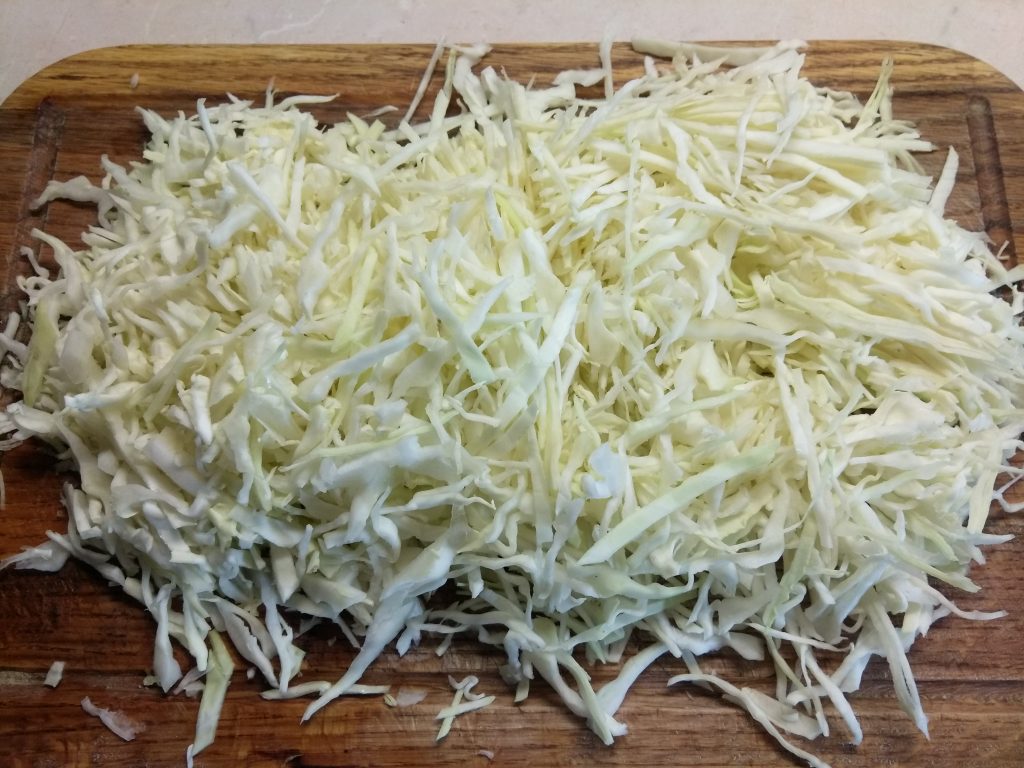 Фото рецепта - Овощное рагу из капусты и картофеля - шаг 1