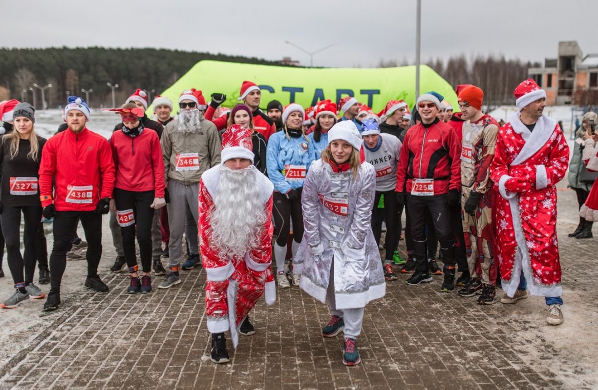 Забег Санта Клаусов в Минске