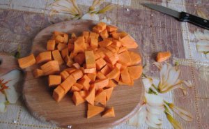 Цветная капуста тушеная с картошкой и морковью